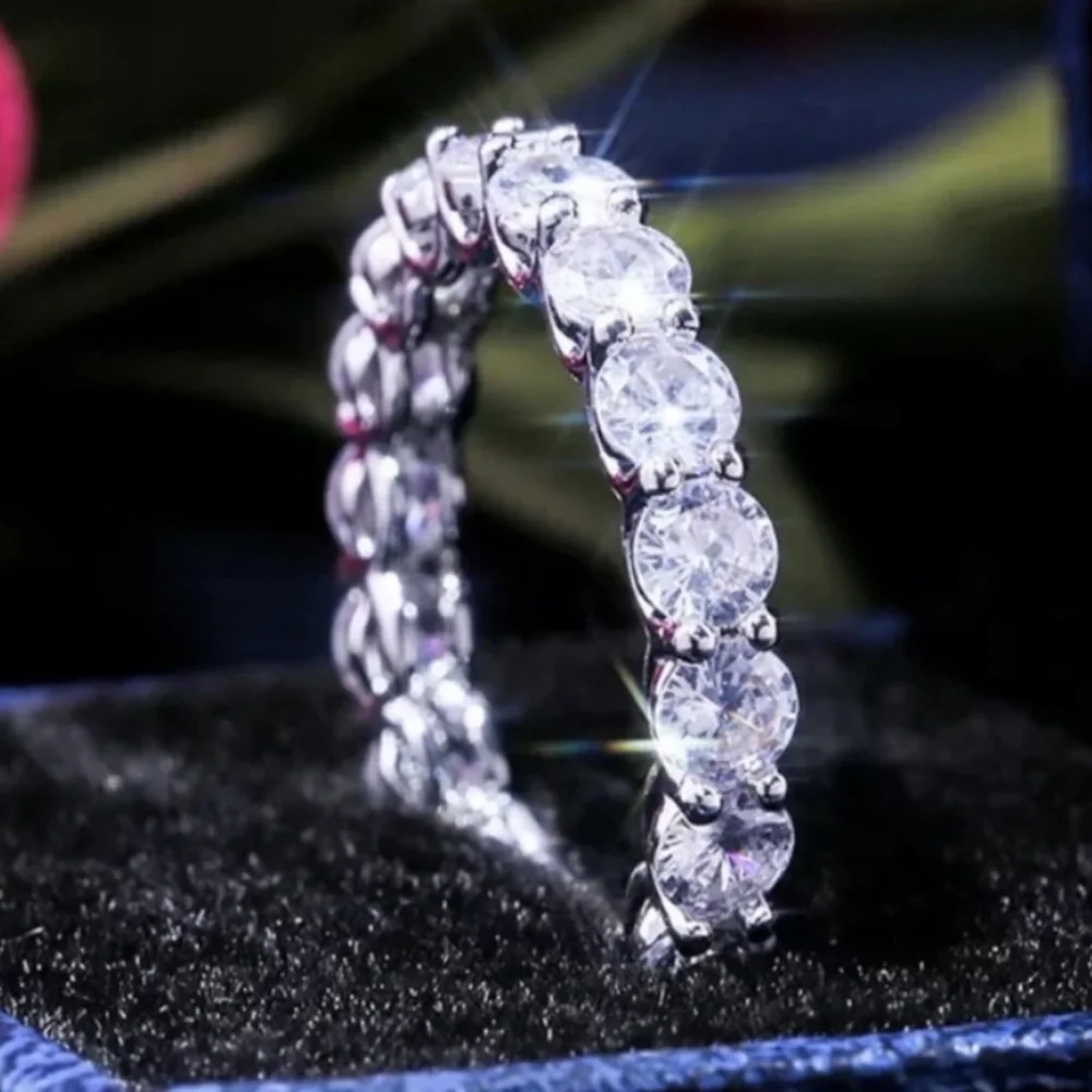 💯 NEW ROUND DIAMOND 925 STERLING SILVER RING, CUTE RING, SHINY RING. - Picture 2 of 5